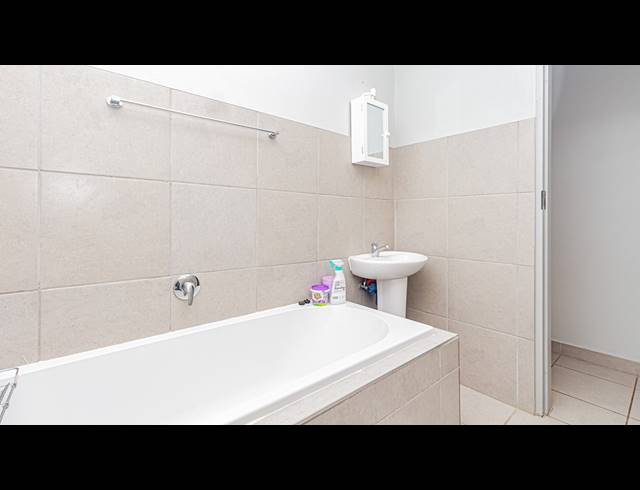 3 BEDROOM HOUSE FOR SALE IN SKY CITY